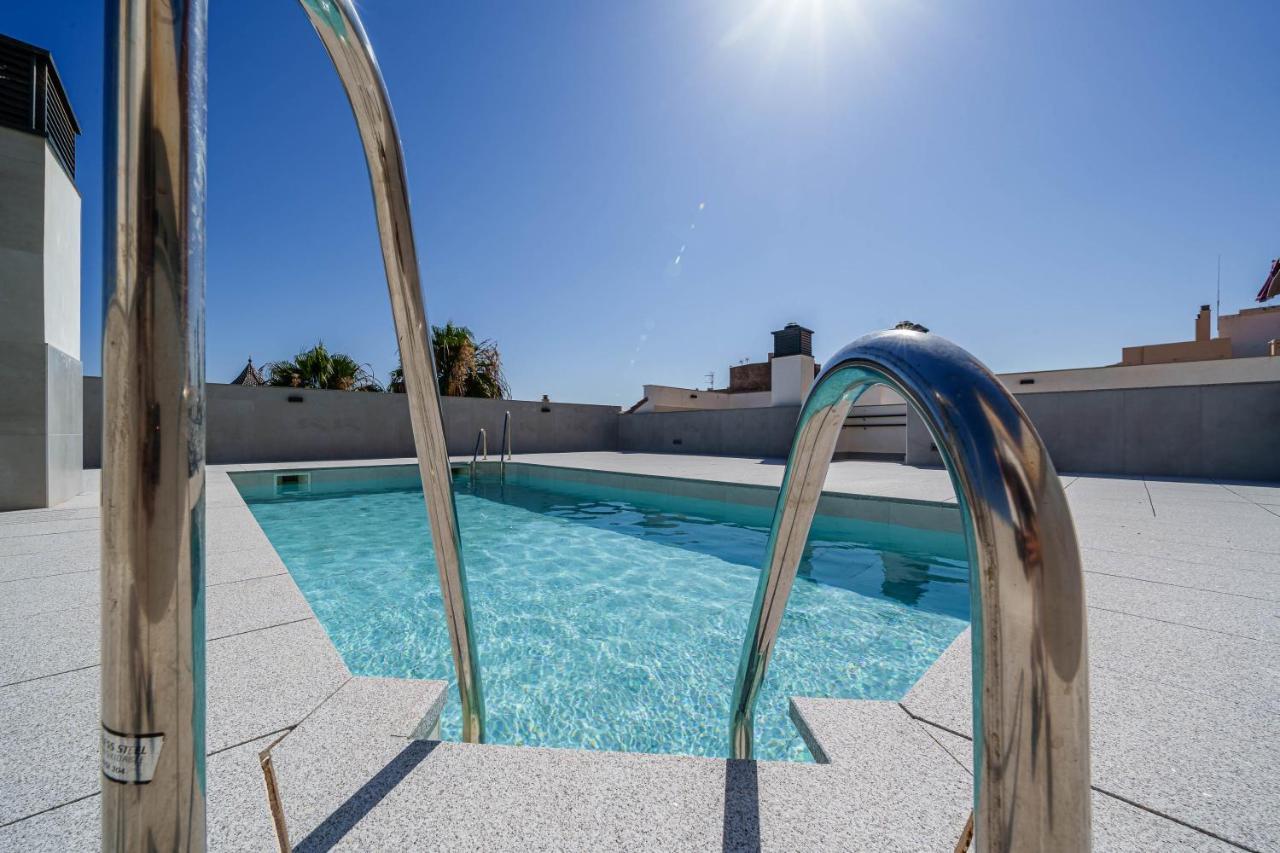 Ferienwohnung Malaga Old Town Pool & Parking Exterior foto