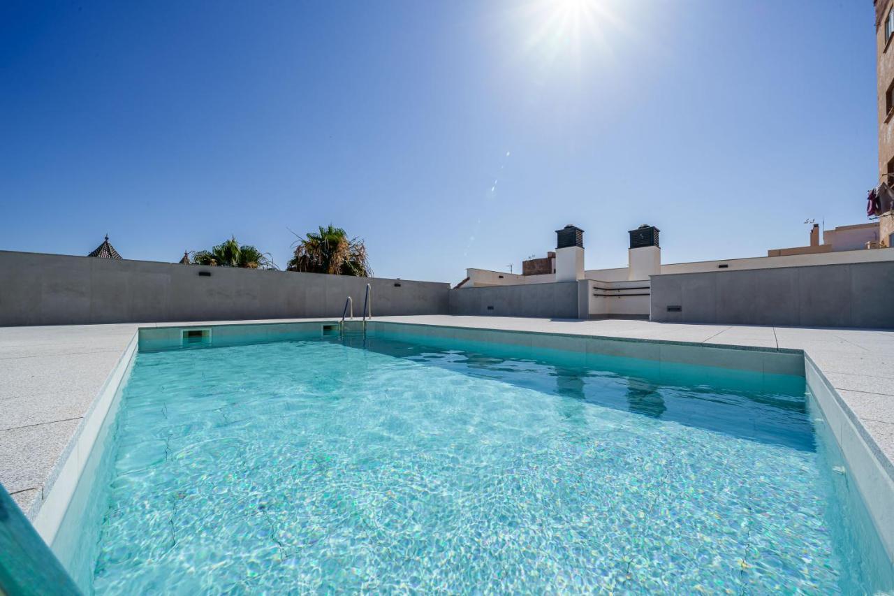 Ferienwohnung Malaga Old Town Pool & Parking Exterior foto